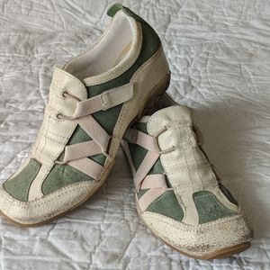 rsvp distressed leather sneakers, size 38/8